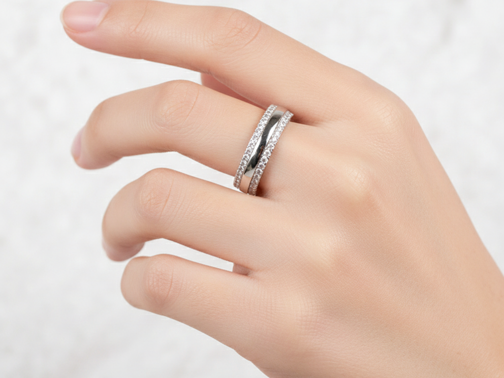 A White Cubic Zirconia Ring