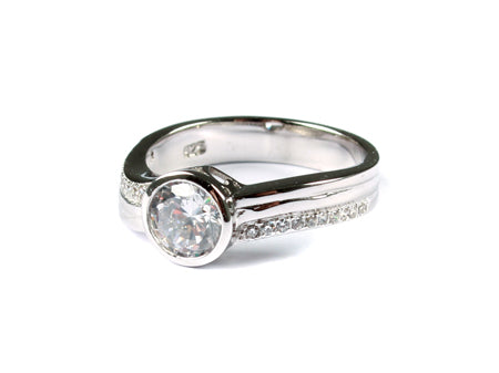A White Cubic Zirconia Ring