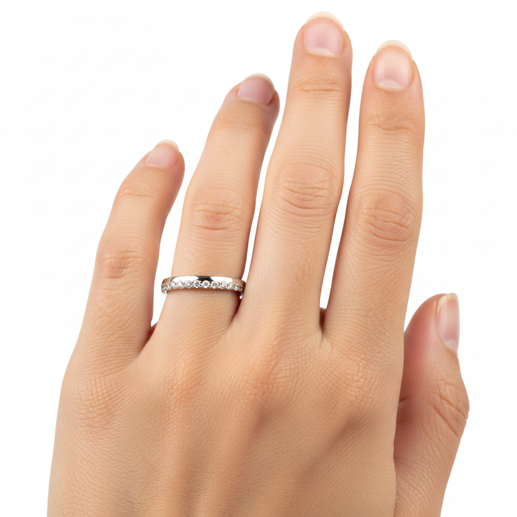 A White Cubic Zirconia Ring