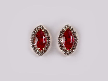 9 CT Yellow Gold Earring.