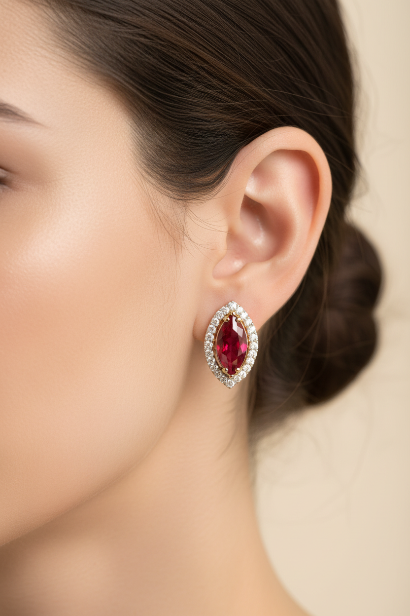 9 CT Yellow Gold Earring.