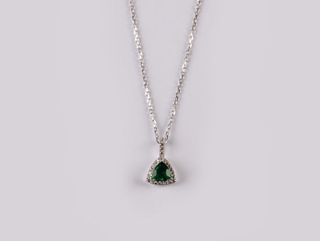 9 CT White Gold Emerald Necklace