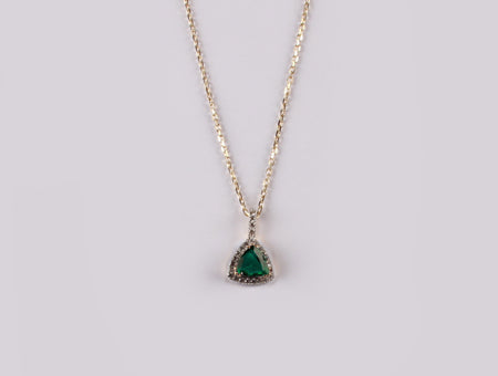 9 CT Yellow Gold Emerald Necklace