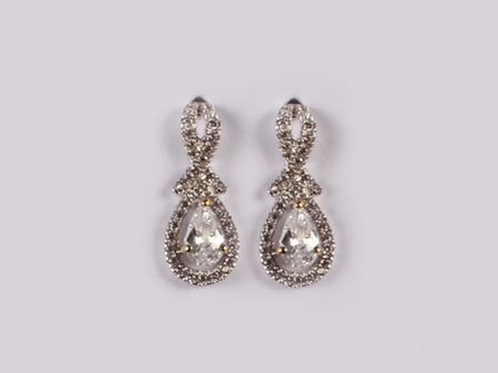 9 CT Yellow Gold Earring.