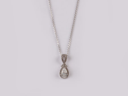 9 CT White Gold Necklace