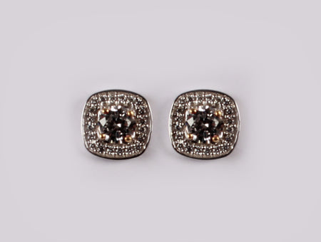 9 CT Yellow Gold Earring.