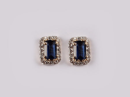 9 CT Yellow Gold Earring.