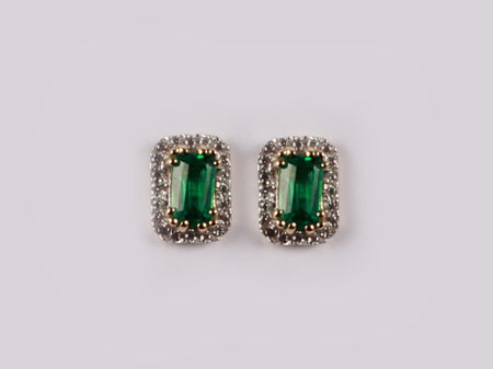 9 CT Yellow Gold Earring.