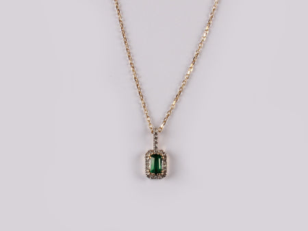 9 CT Yellow Gold Emerald Necklace
