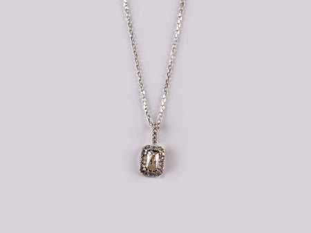 9 CT White Gold Necklace
