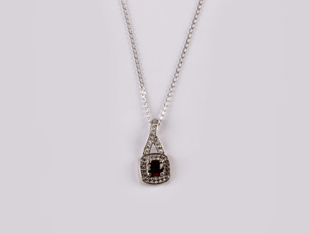 9 CT White Gold Garnet Necklace