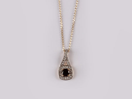 9 CT Yellow Gold Garnet Necklace