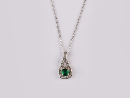 9 CT White Gold Emerald Necklace
