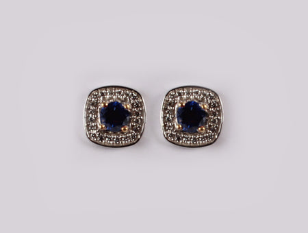 9 CT Yellow Gold Earring.