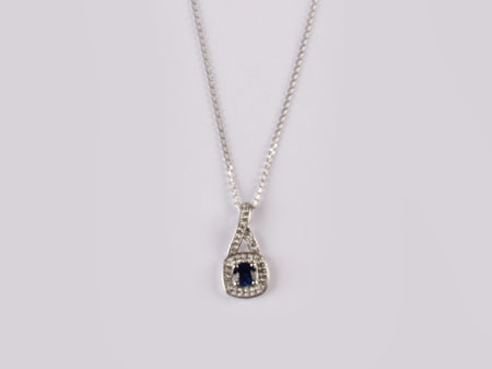 9 CT White Gold Sapphire Necklace