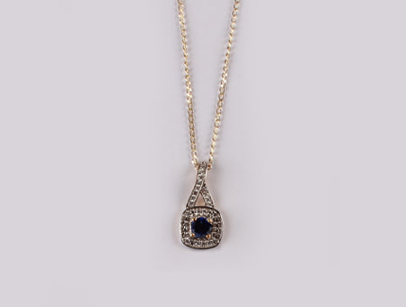 9 CT Yellow Gold Sapphire Necklace