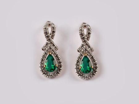 9 CT Yellow Gold Earring.