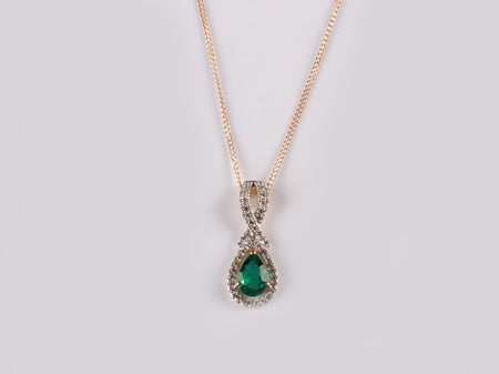 9 CT Yellow Gold Emerald Necklace