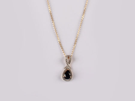 9 CT Yellow Gold Sapphire Necklace