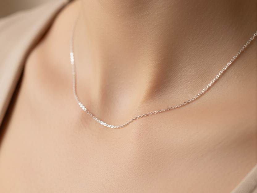 SILVER LIGHTWEIGHT RODIUM TRACE CHAIN
