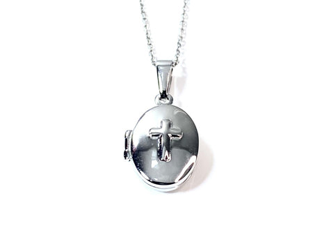 Holy Communion/Confirmation Silver Locket Chained And Boxed.