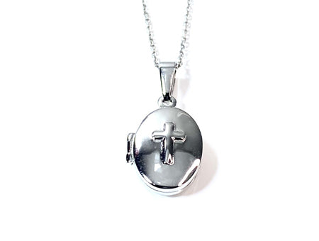 Holy Communion/Confirmation Silver Locket Chained And Boxed.