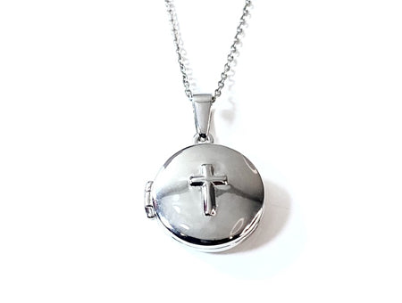 Holy Communion/Confirmation Silver Locket Chained And Boxed.