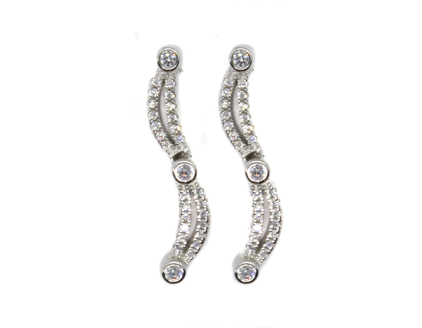 A White Cubic Zirconia Earring