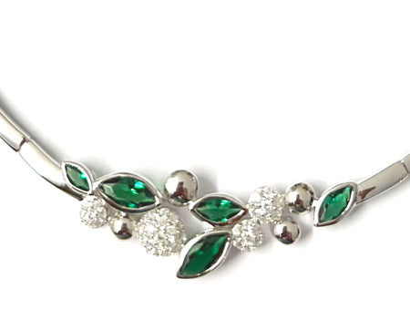 A Emerald Cubic Zirconia Necklace
