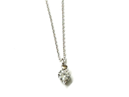 A Silver White CZ Stone Heart Necklace