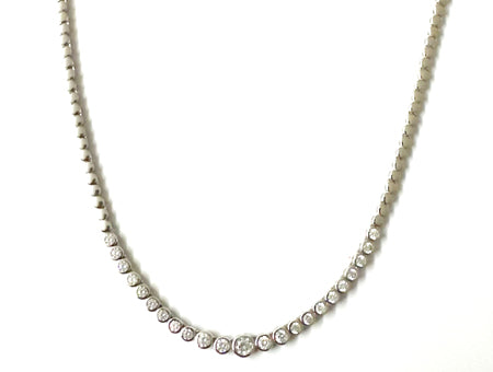 White Cubic Zirconia Earring.