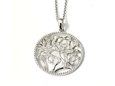 A Silver White CZ Stone Necklace (Pendant and Chain)