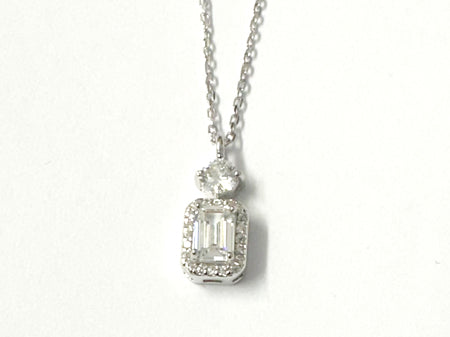 A Silver White CZ Necklace
