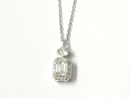 A Silver White CZ Necklace