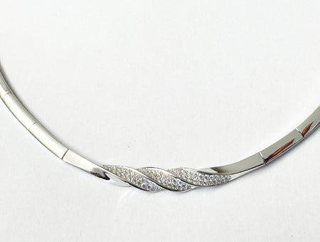 A Silver White CZ Necklace