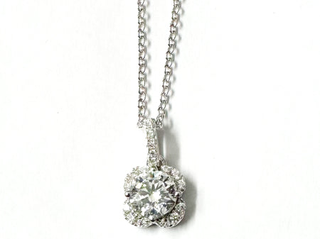 A White Cubic Zirconia Necklace