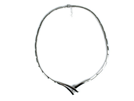 A White Cubic Zirconia Necklace