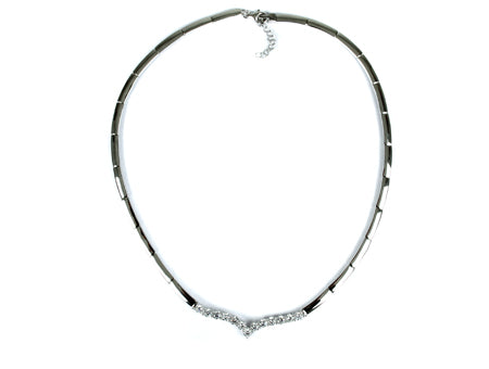 A White Cubic Zirconia Necklace