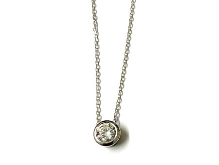 9 CT White Gold Cz Earring.