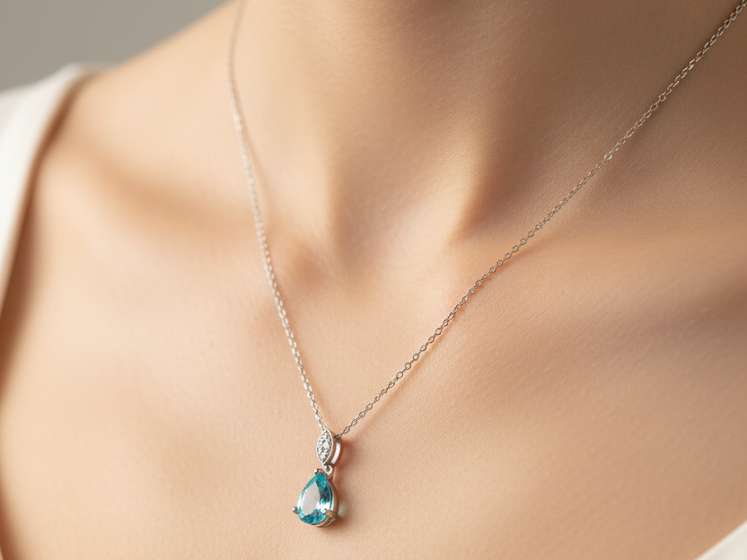A White Gold Aquamarine Cz Necklace