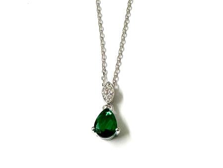 9 CT White Gold Emerald Cz Earring.