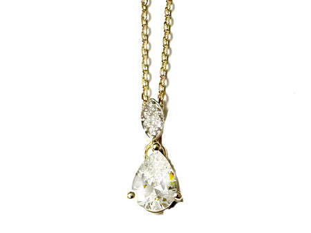 9 CT Yellow Gold White Cz Earring.