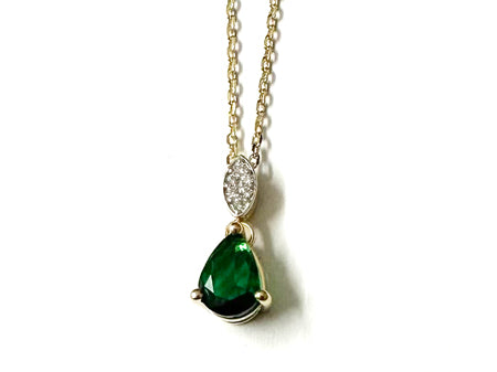 A Yellow Gold Emerald Cz Necklace