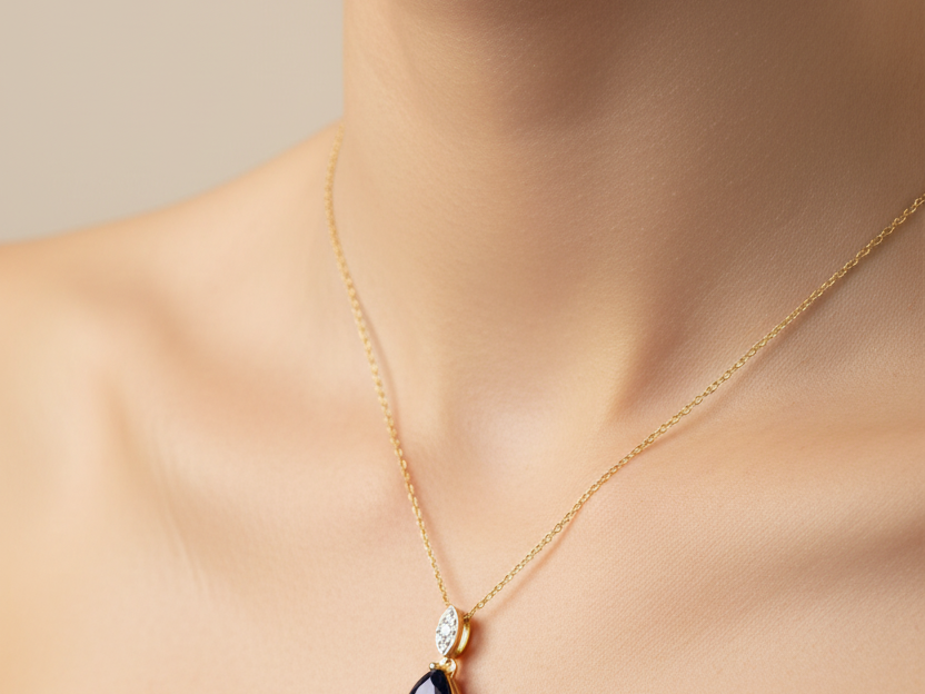 A Yellow Gold Sapphire Cz Necklace