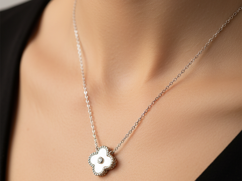 Silver 4 Leaf Clover Necklace.
