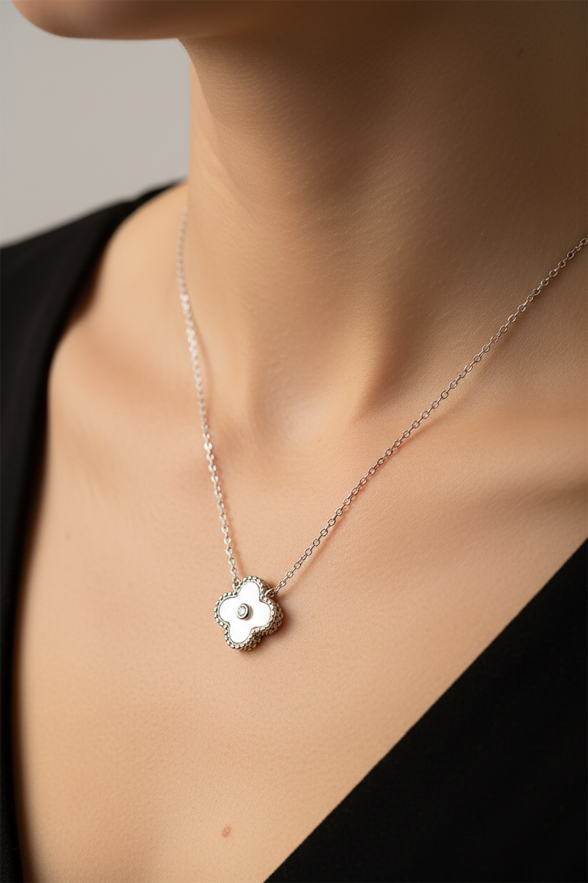 Silver 4 Leaf Clover Necklace.