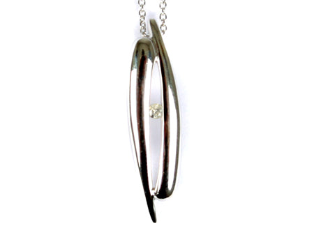 A Silver Pendant  with Real Diamond & Chain