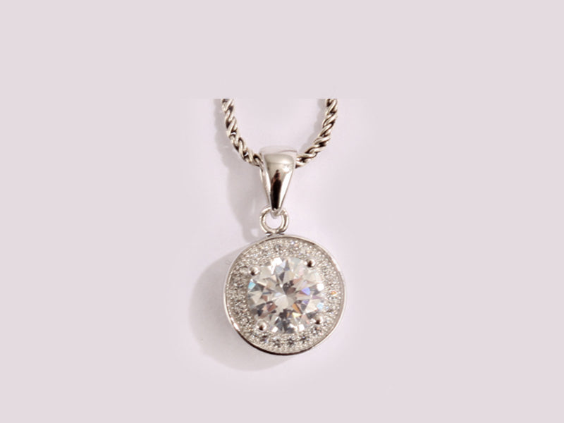 A White Cubic Zirconia Pendant Chained
