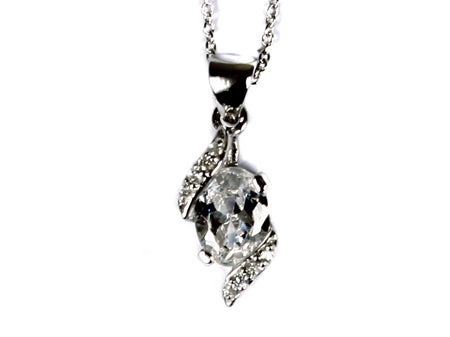 A White Cubic Zirconia Pendant With Chain