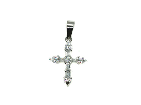 A White Cubic Zirconia Pendant